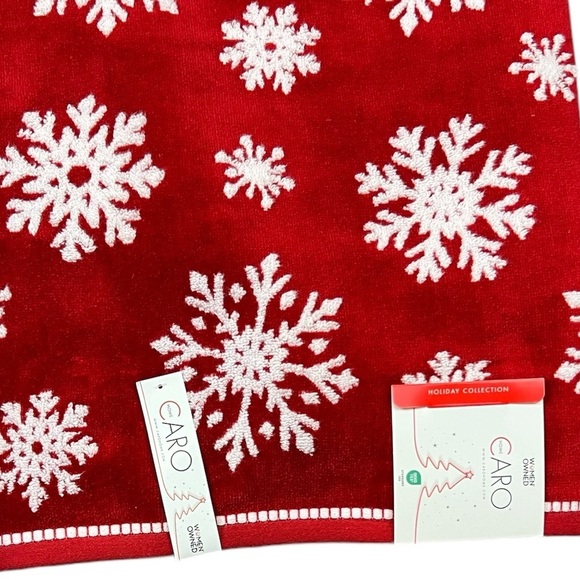 Caro - ‘Snowflake - Red bundle’ bath towel set. NWT Firm! Last one! - Picture 3 of 4